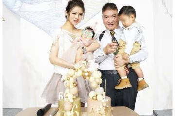 安以軒女兒滿月宴，小S言承旭到場祝賀，我卻被向佐郭美女給吸引