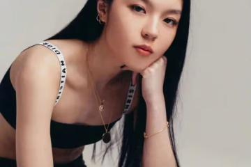 哈文時隔多年後回國，曬美食心情大好，不排除為21歲女兒事業鋪路