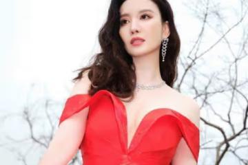 「張萌驚艷亮相!深V抹身材紅裙曼妙身材讓人看呆,顏值簡直絕了!「