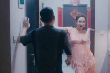 由於角色過分「不要臉」，無人願意接拍，老闆娘只得親自上陣