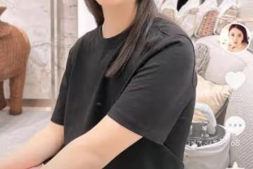 李湘為13歲女兒慶兒童節，王詩齡變瘦變美淑女范足，笑起來像媽媽