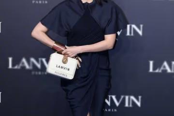 章子怡生圖抗打,一身高貴禮服裙穿出女人魅力,展現曼妙身材