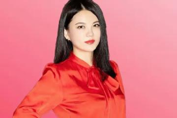 曝李湘身家5000億，王詩齡一年安保費10億，網友：比馬雲還有錢？