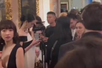 36歲宋茜性感亮相，深V裝領口開到肚臍，與邱淑貞女兒同框超驚艷