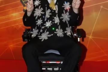 又一確診！69歲「靚聲王」已緊急送院治療，因腦退化未曾接種疫苗