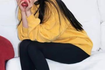 有一種私服叫姐姐「露腳踝」，腿型又細又長，配各種單品不出錯