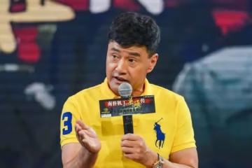 64歲老戲骨官宣離婚!沒緋聞、沒劈腿,為何妻子執意要離開呢?