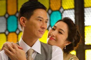 張家輝:從「挨打男」到「影帝輝」的背後,離不開這個女人的幫助