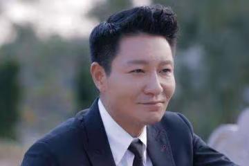 「皇室後裔」李宗翰:演上百部電視劇,卻戲紅人不紅,至今是配角