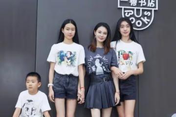 佟大為老婆帶仨娃亮相，穿百褶裙比女兒還美，身材勻稱氣質出眾