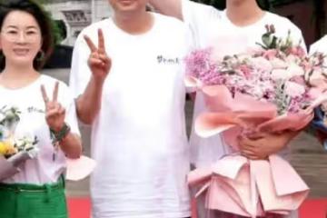 《夢中的那片海》演員央視重聚：肖戰深情回憶去世的導演，很遺憾
