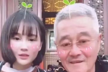 趙本山不喜歡球球男朋友抹臉塗粉，農民出身的他，依然保持守舊