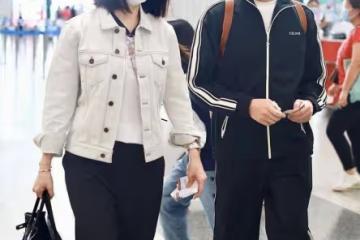袁詠儀才是「扮美高手」，牛仔服配闊腿褲，看似簡單卻難掩高級感