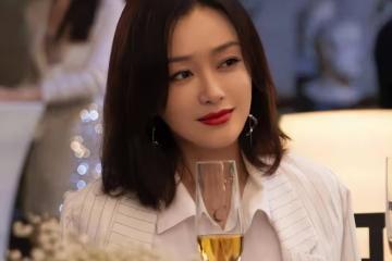 秦嵐扮美弄著波波頭卻被顯老，穿著富家小姐的衣服，卻太接地氣