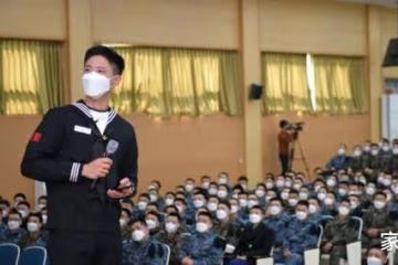 提前退伍，新作品是不是該出了，期待朴寶劍！