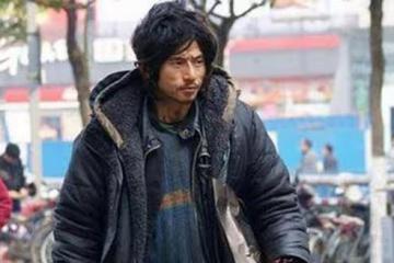 酷似周杰倫走紅網絡的「犀利哥」，10年過去，現在他過得如何了？