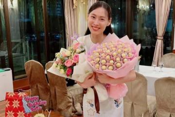 李澤楷疑似現身梁洛施豪宅,共同慶祝35歲生日,蛋糕人物成為亮點