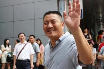 四川「考王」梁實落榜，總分424分，高考27次離二本線差30多分