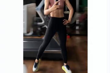 45歲劉濤曬素顏健身照，容貌身材零瑕疵，馬甲線大長腿超養眼