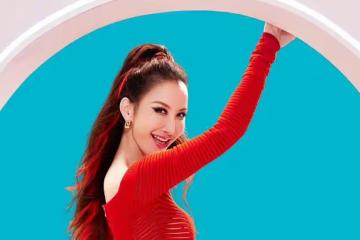 李玟離世與富豪老公的三次背叛有關，兩個養女也先後離開了她