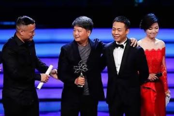 演員張譯高情商獲獎感言名場面，回答滴水不漏
