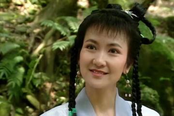 65歲陳美琪氣質依舊,素顏狀態很好,不輸61歲的關之琳