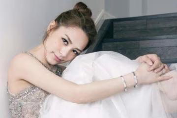 阿嬌:童年悲慘,27歲那年差點崩潰,39歲失婚,她經歷了什麼?