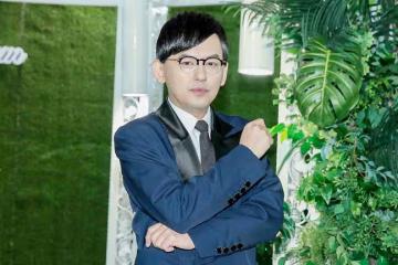 黃子佼仍未向受害者道歉,女方收到更多私信,準備移交檢方處理
