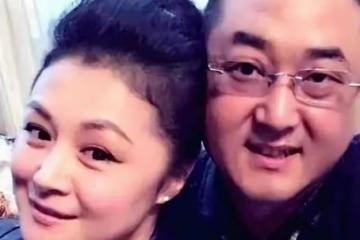 無兒無女的「謝大腳」,去世2年後,丈夫張學松的選擇令人淚目
