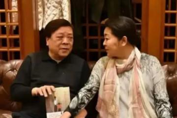 趙忠祥臨終前,故意避開家人,對倪萍說:那5億全給我的心肝寶貝