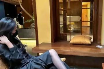 時尚的高跟鞋女子，你喜歡嗎？