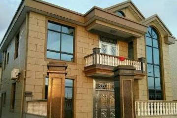 小叔子照顧婆婆,我每年給八萬,如今小叔子買豪車,我給他一巴掌