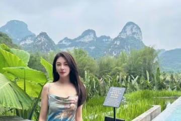 張雨綺在廣西南寧打球,身穿火辣時尚的時尚「水墨裙」,身材十分姣好
