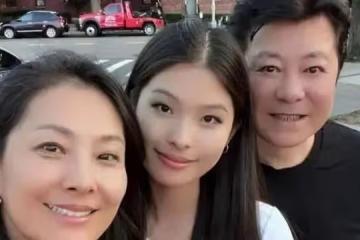 57歲老演員三代人定居美國：高調炫耀奢華生活，聲稱我奮鬥我享受
