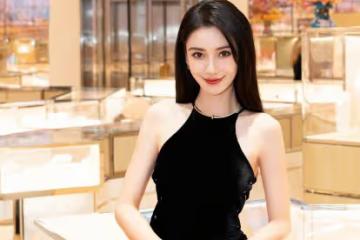 Angelababy黑色掛脖露腰長裙高貴優雅!