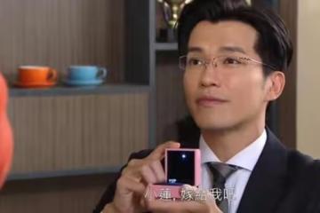 喜事!TVB《愛回家》蓮輝CP經歷風雨終於訂婚,求婚地在初戀Cafe