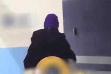 又一德雲社演員被曝戀愛！獲高挑美女開豪車接送，兩人疑似同居