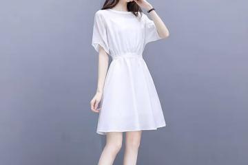 並非所有袖子都是休閒風格，今天看看這件衣服，女神風