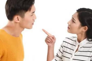 每月給老婆七千,卻沒一分存款,得知她補貼給娘家,再給三萬