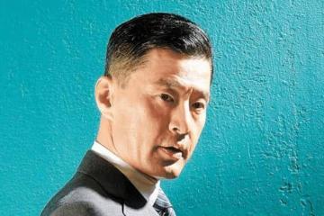於榮光考取北電落榜，被香港導演看好，最終成為大影視家