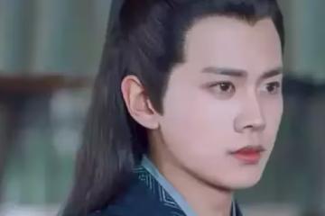任嘉倫自己都沒有意識到他為那些想談戀愛的偶像們指出了一條明路