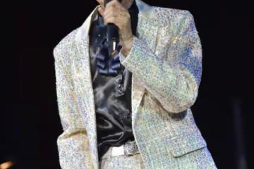79歲葉振棠酒店開演唱會,一桌席3988元,邊吃邊聽歌生意很火爆