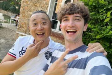 法國網紅家鄉巧遇邰智源!驚訝對方有「超狂能力」:非常驚艷