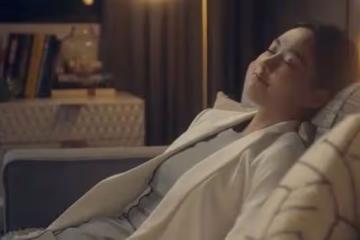 「下次不那麼用力了,胸口現在還疼呢!」他的身上有我留下的痕跡