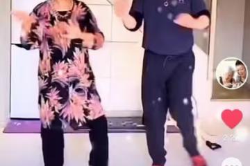 央視主持王為念悼念亡母!曬生前溫馨合照引淚目,哽咽喊話來生見