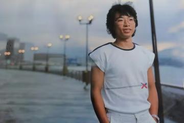 張明敏:香港第一個登上春晚的歌手,背後的愛國故事讓人敬佩