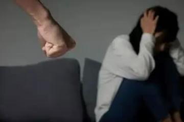 媽媽親手逼死了我的父親,家暴對象不僅僅是女性受傷,男人也會