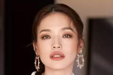 男看鼻子女看嘴？8位厚嘴唇女星，用實力證明「香腸嘴」跟丑無關
