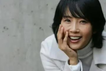 「悲慘人生」崔真實：懷孕8個月遭家暴，39歲身亡，經歷了什麼？