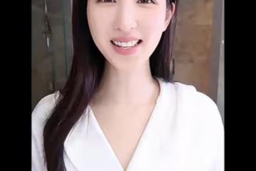 港姐何傲兒改名回內地,被贊普通話標準,與富二代分手後單身多年